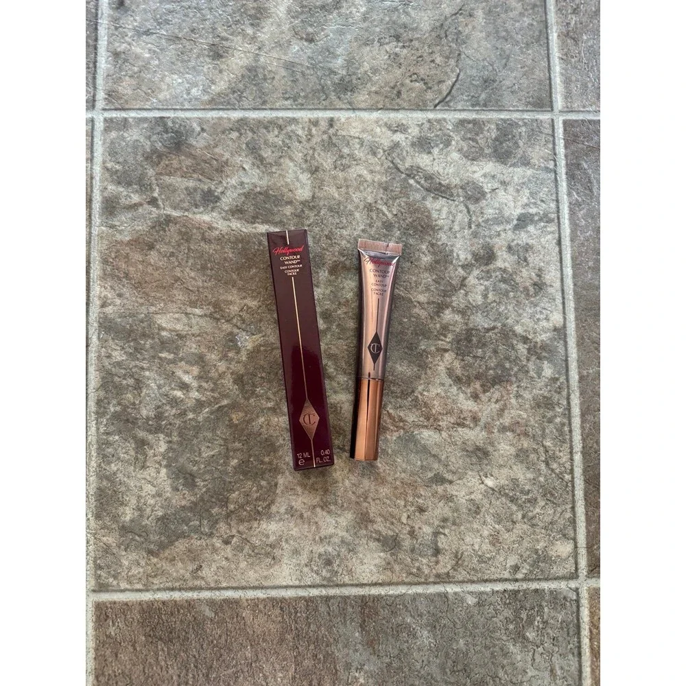 Charlotte Tilbury Contour Wand Fair to Medium